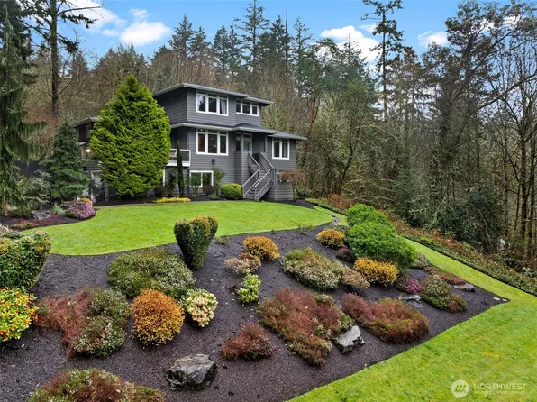 9811 Ridgeway Drive, Gig Harbor, WA 98332