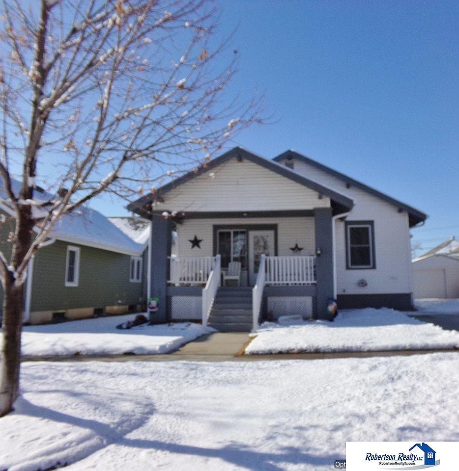1203 G St, Fairbury, NE 68352 Zillow
