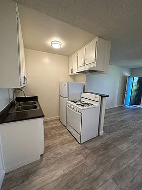 2nd image of 12706 Venice Blvd APT 24