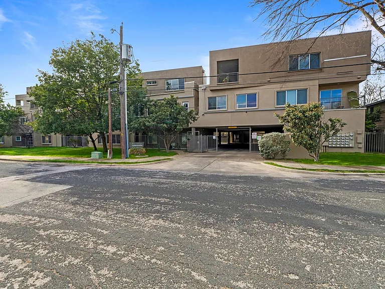 503 Swanee Dr #19 — Photo 28