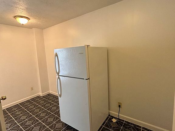 5th image of 1402 Alabama St APT 3