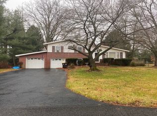 2082 Holloway Rd, Norristown, PA 19403