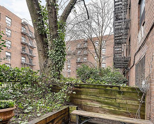3rd image of 111 Morton St