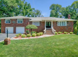 6 Myrtle Ave, Florham Park, NJ 07932