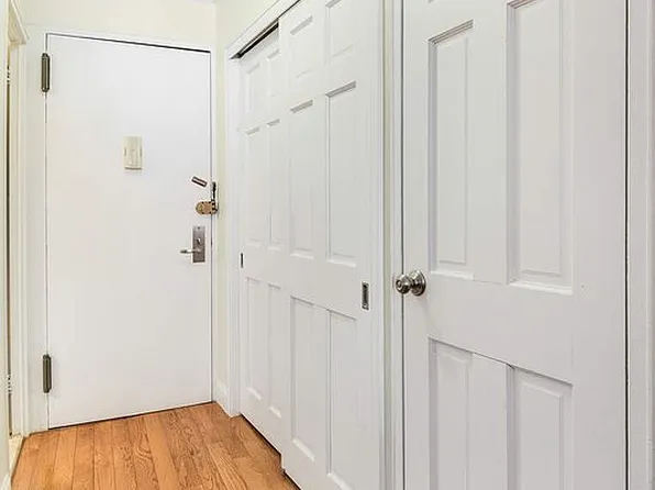225 E 36th St APT 2B, Manhattan, NY 10016