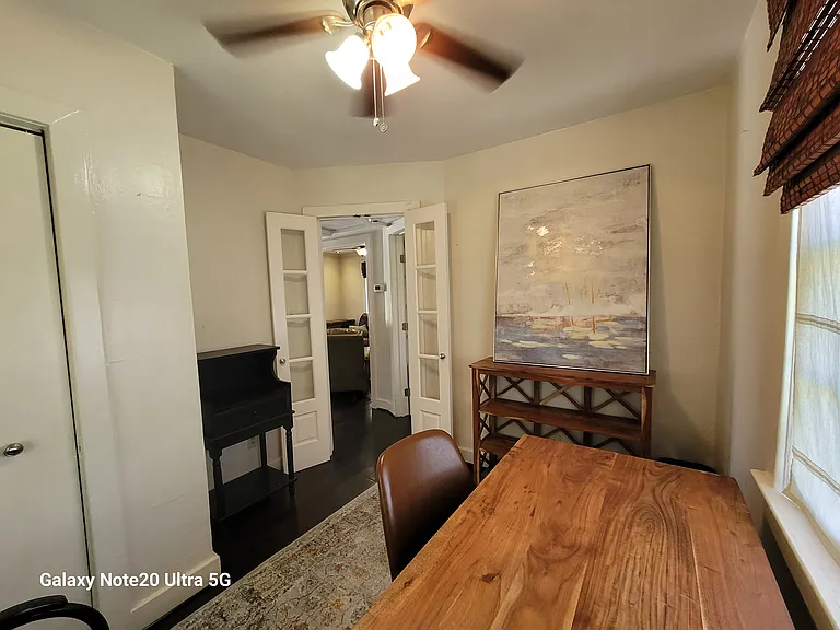 2141 Windsor Ave — Photo 9