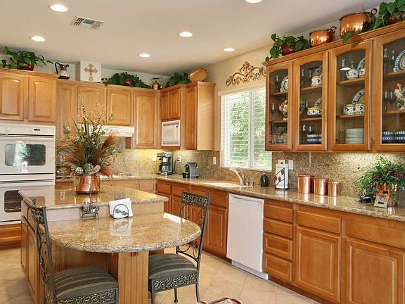 Spacious Kitchen