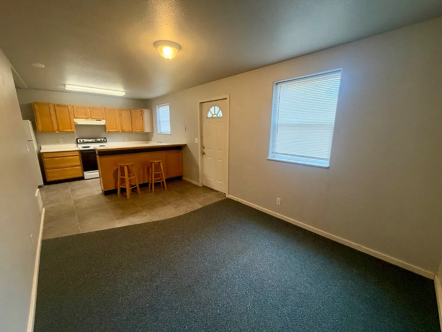 1 bed, 1.0 bath, 550 sqft, $1,100 — Photo 2
