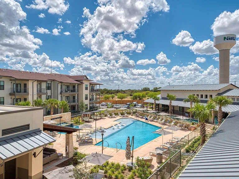 Tacara Westpointe Village — Photo 23
