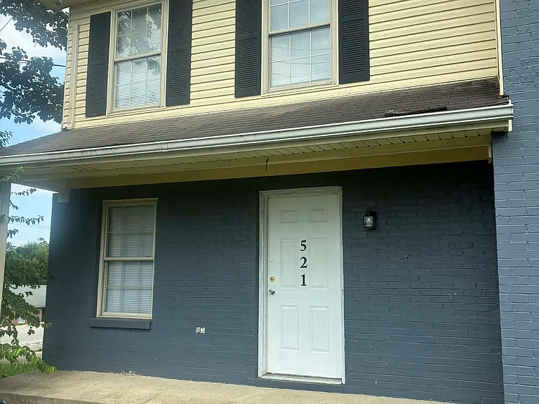 521 Four Mile Ave #A — Photo 1