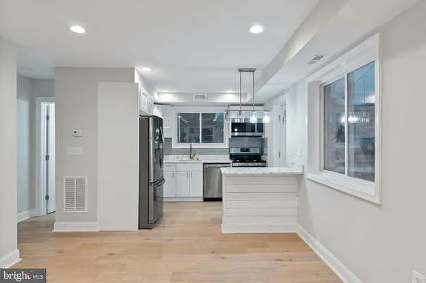 5032 13th St NE — Photo 1