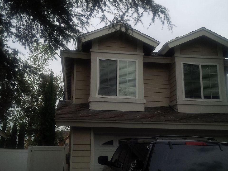 1st image of 2408 Acorn Pl