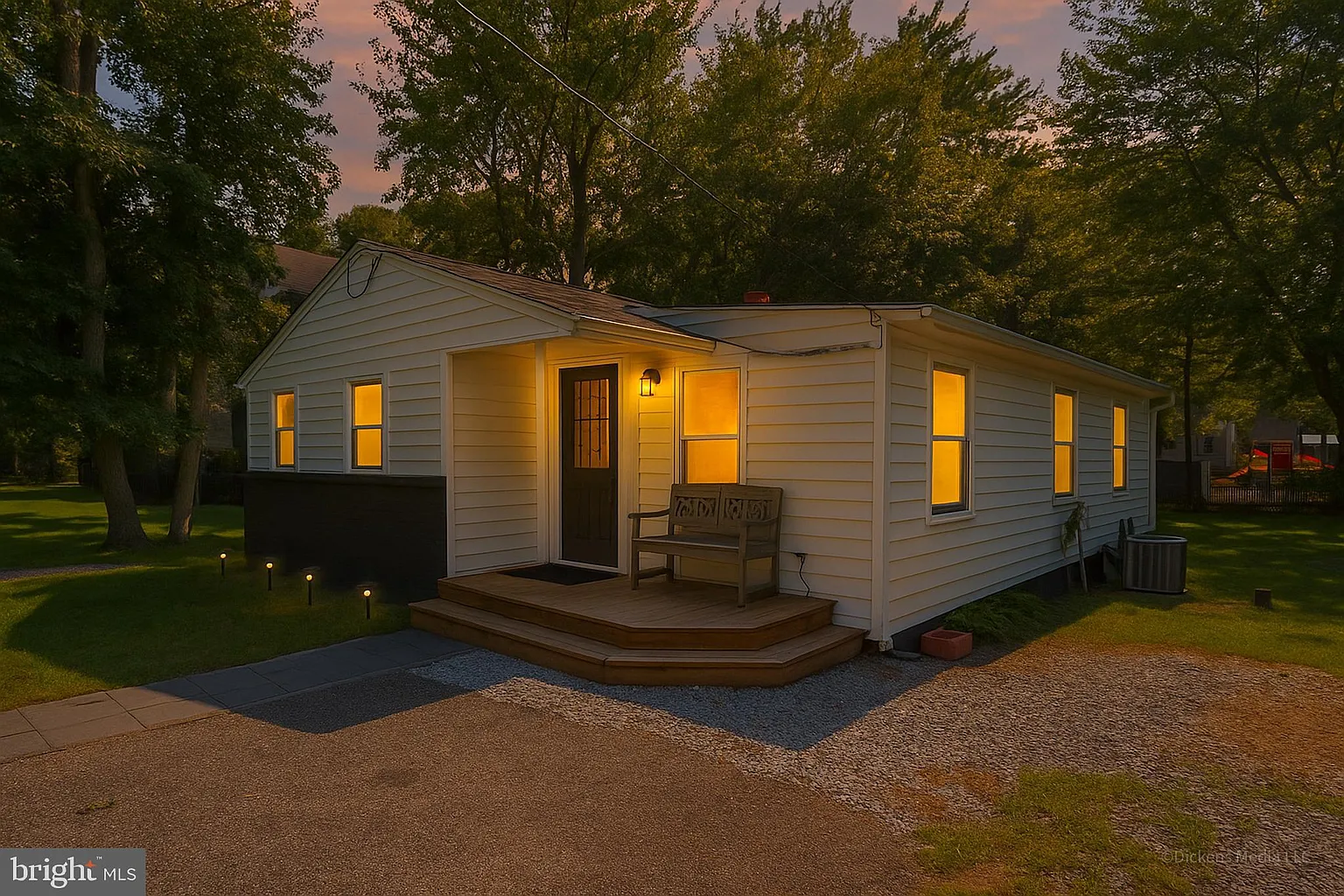 3504 Cohasset Ave photo 1