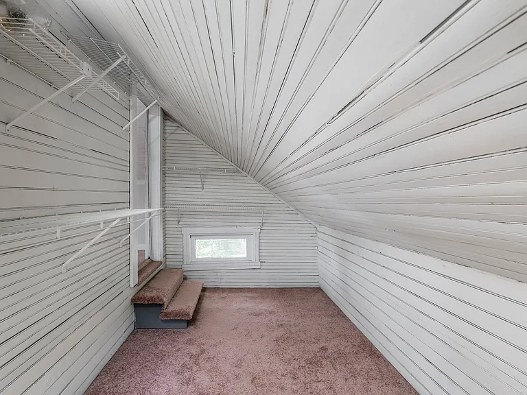 206 Oliver St — Photo 21