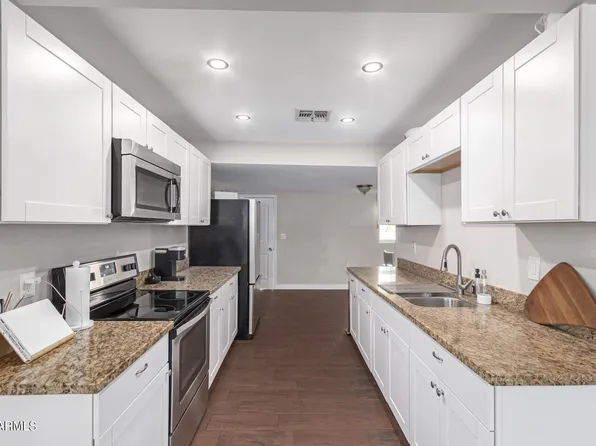 106 S 28TH Drive, Phoenix, AZ 85009