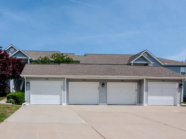1704 Weatherstone Dr, Ann Arbor, MI 48108