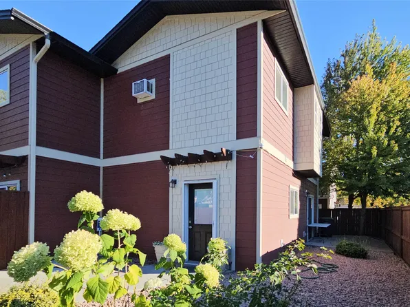 505 Francis Ave #4, Kelowna, BC V1Y 5G3