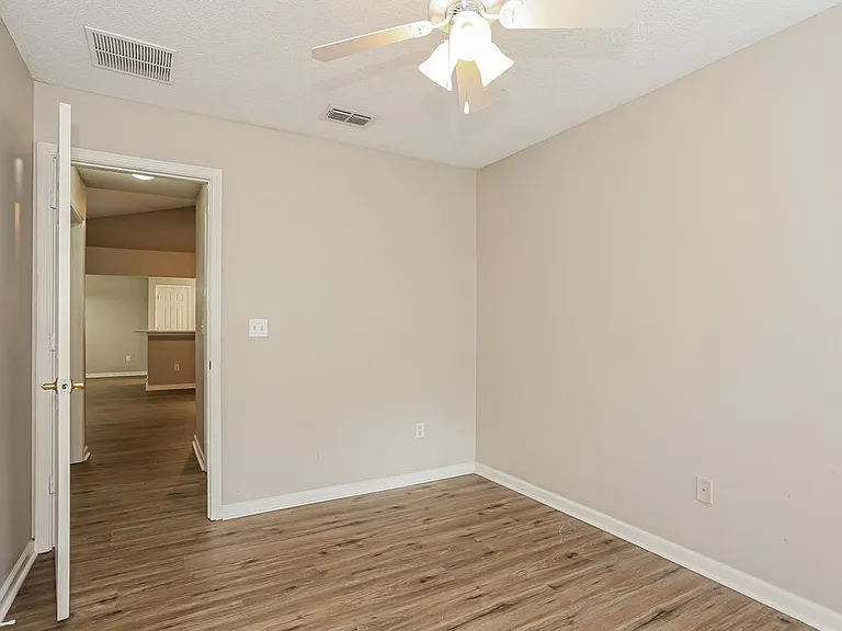 10946 Lauren Oak Ln S — Photo 14