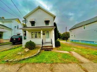31 Broderick St, Swoyersville, PA 18704
