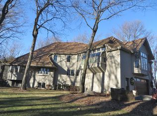 N71W29566 Tamron Ln, Hartland, WI 53029