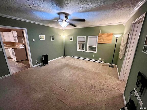 2nd image of 222 Dobson St