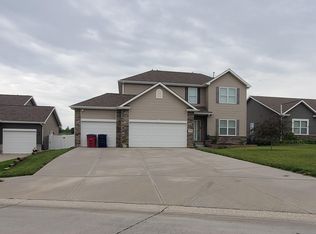 17123 Samantha Rd, Gretna, NE 68028