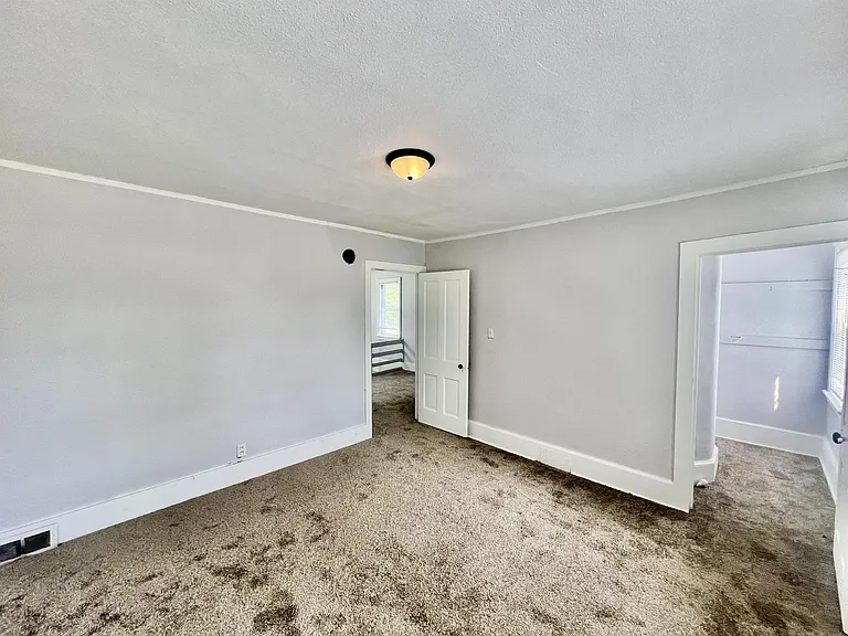 1522 Alabama Ave — Photo 6