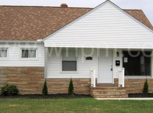 29823 Phillips Ave, Wickliffe, OH 44092