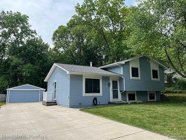 1st image of 645 W Preda Dr
