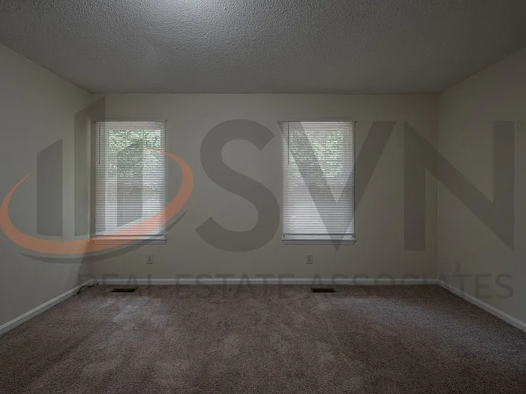 1911 Fidelity Dr — Photo 7