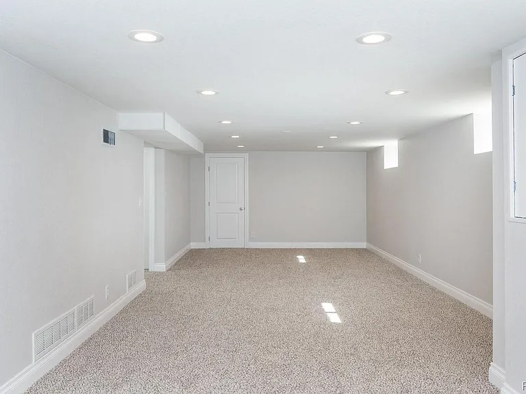 2895 Eudora St — Photo 19