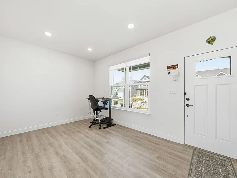 106 Sommerset Ct — Photo 22