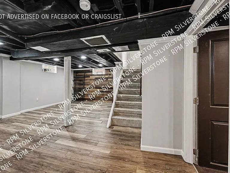 1403 N Altadena Ave — Photo 15