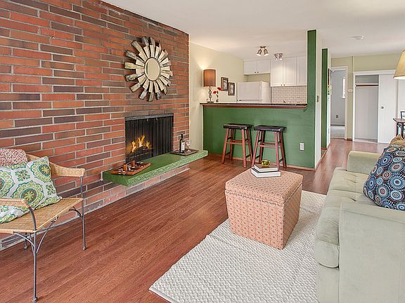 2nd image of 901 5th Ave N APT 114