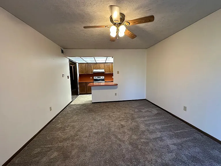 3824 Forest Ave — Photo 4