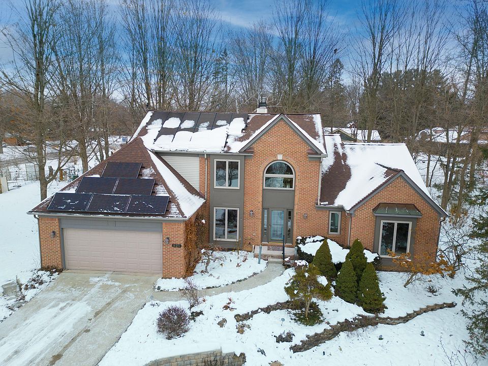 1st image of 825 Brookside Dr