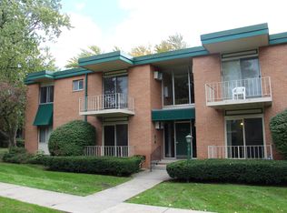 1840 Axtell Dr APT 4, Troy, MI 48084