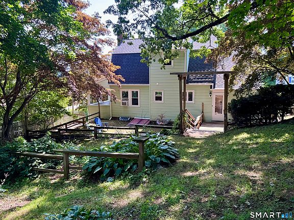 5th image of 10 Reed Street