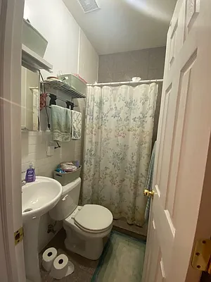 Rented by R New York | media 8