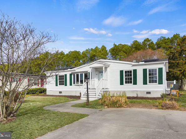 25 Coastal Dr, Berlin, MD 21811