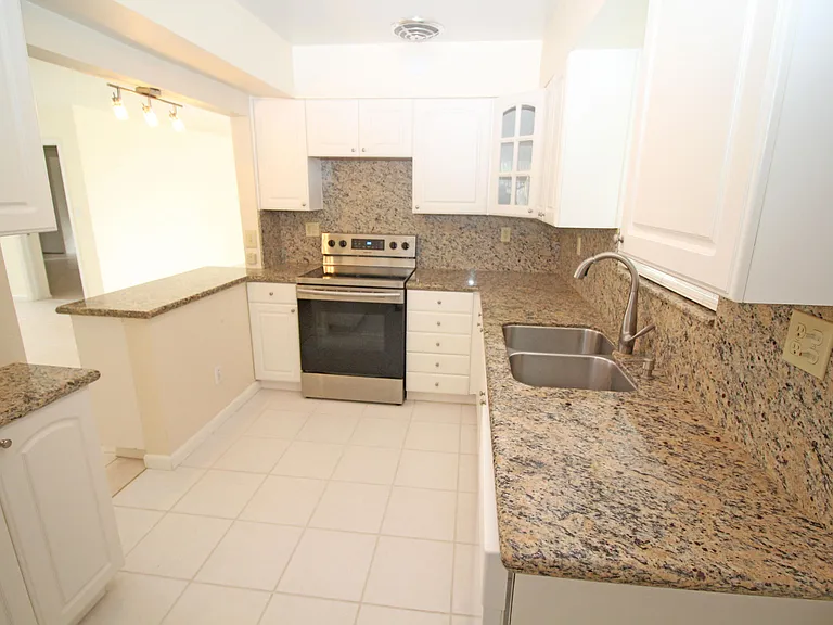 4454 W Tradewinds Ave — Photo 5