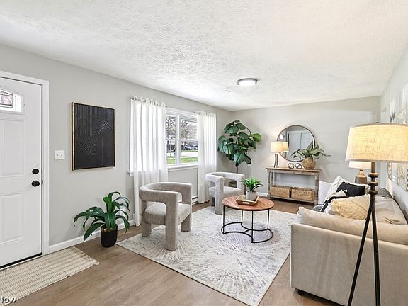 3rd image of 7412 Hopkins Rd