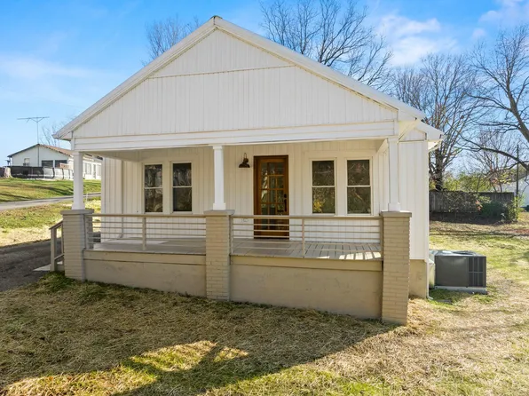 109 Frankfort St, Athens, TN 37303