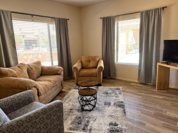 3650 Morning Star Dr, Las Cruces, NM