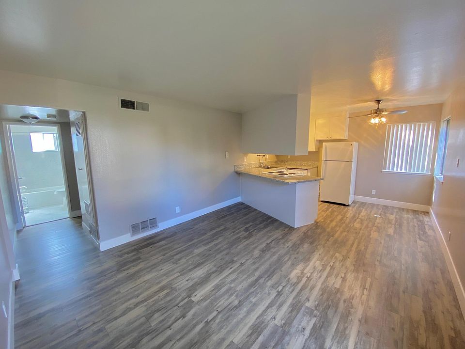 Open floor plans_ vinyl floor plans. 3rd floor views.