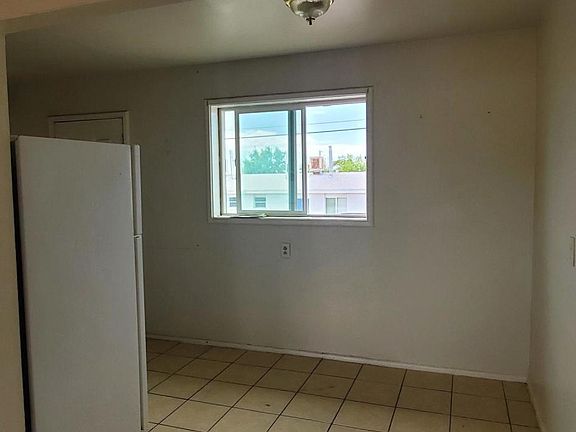 5th image of 1317 Saint Johns Dr APT 4