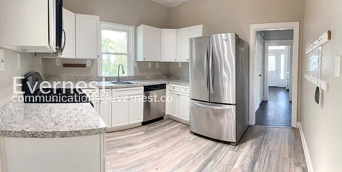 4 bed, 2.0 bath, 1560 sqft, $2,345 — Photo 2