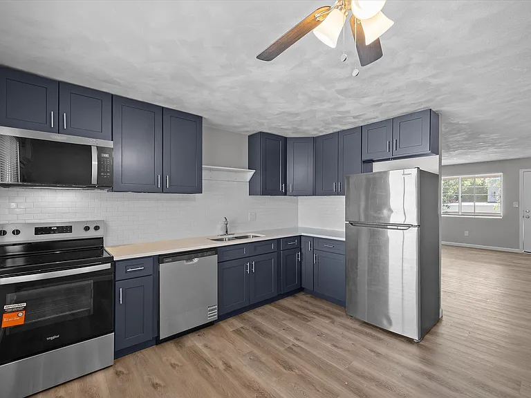 1000 Olive St #213 — Photo 1