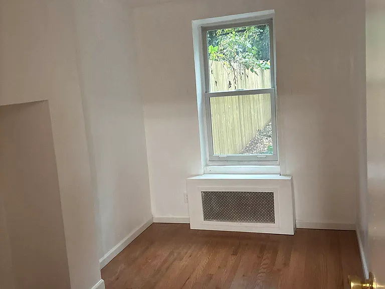 734 Madison St #1 — Photo 9