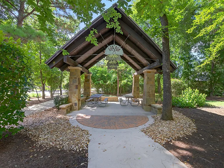 146 Kinnerly Peak Pl — Photo 39